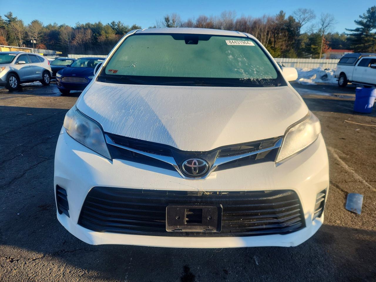 2020 TOYOTA SIENNA LE 8-PASSENGER photo 5