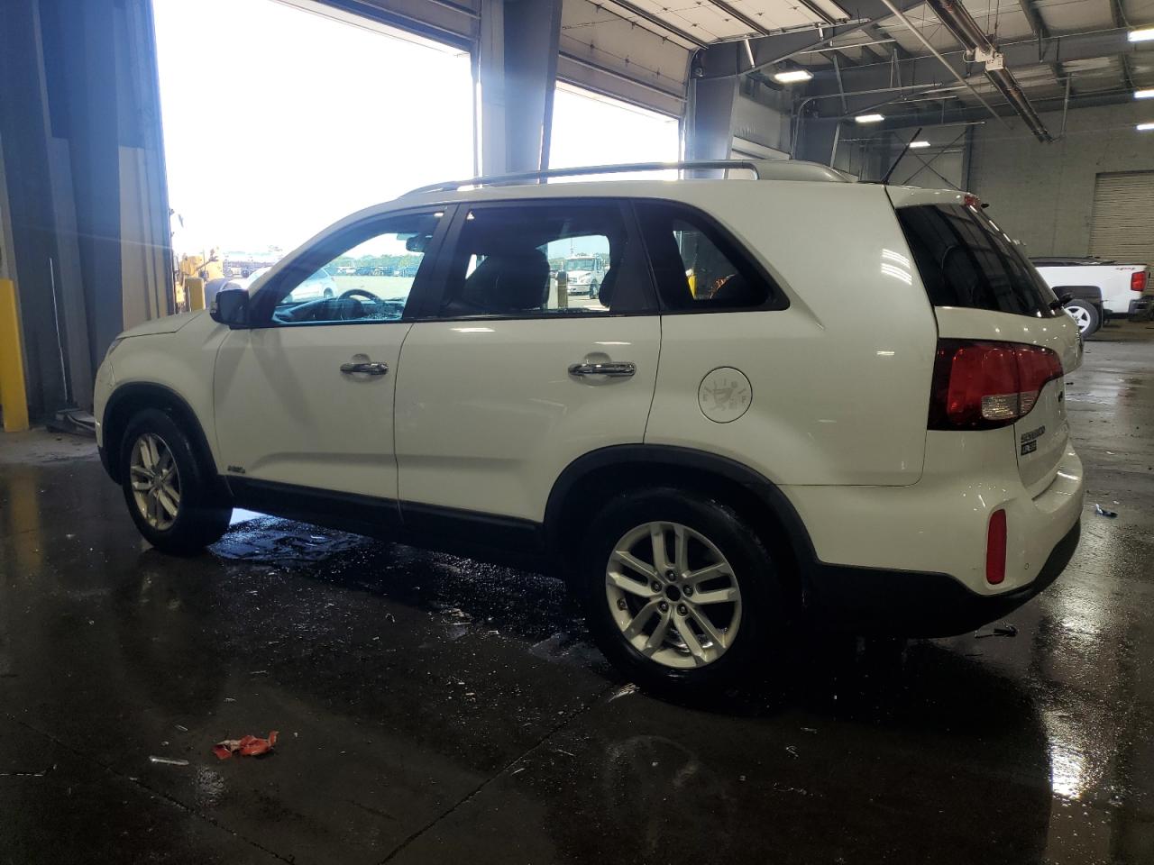 2014 KIA SORENTO LX photo 3