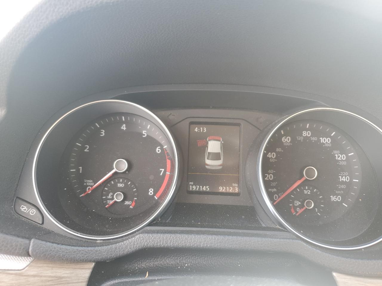 2018 VOLKSWAGEN PASSAT SE photo 25