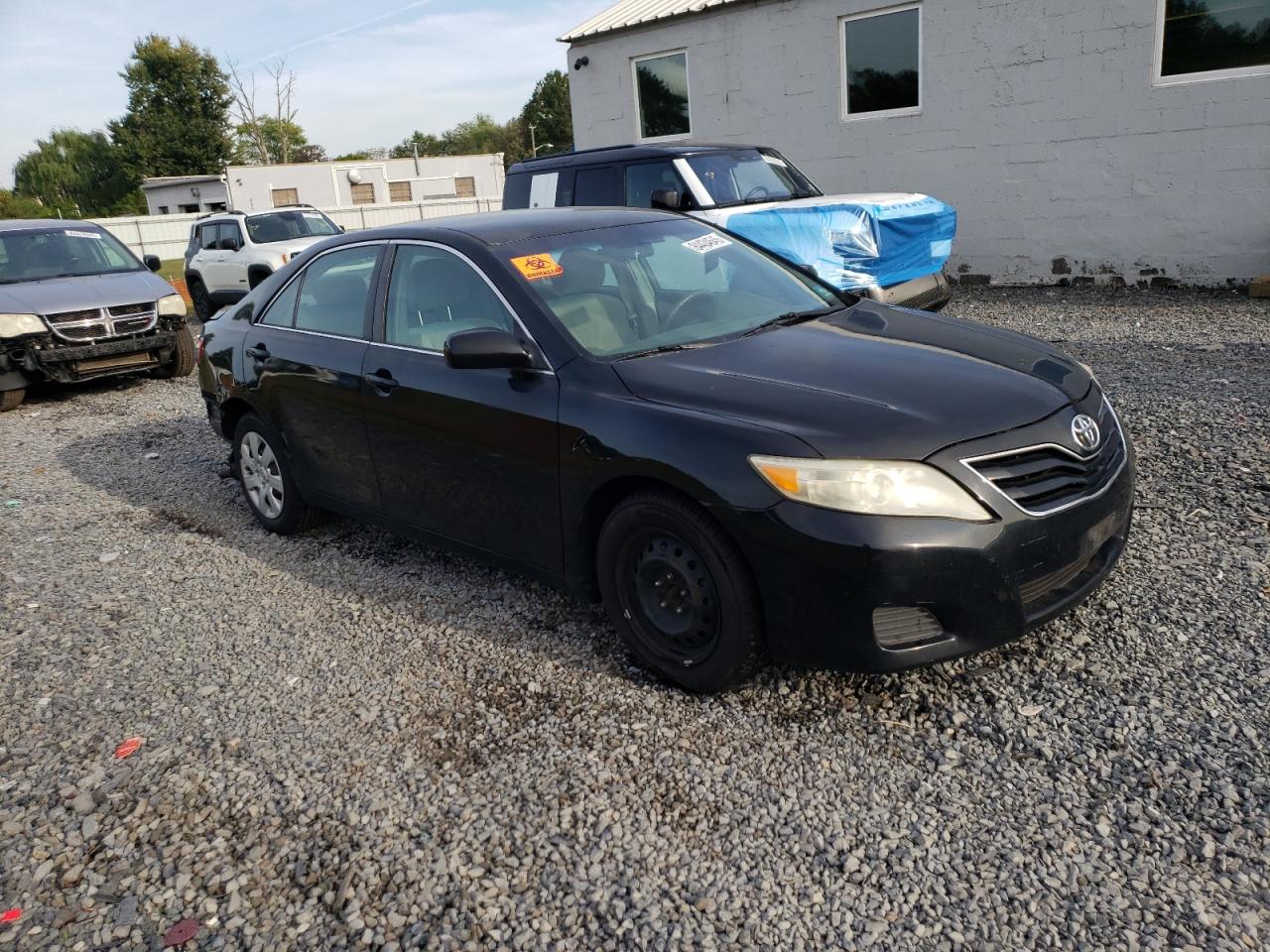 2010 TOYOTA CAMRY LE photo 7
