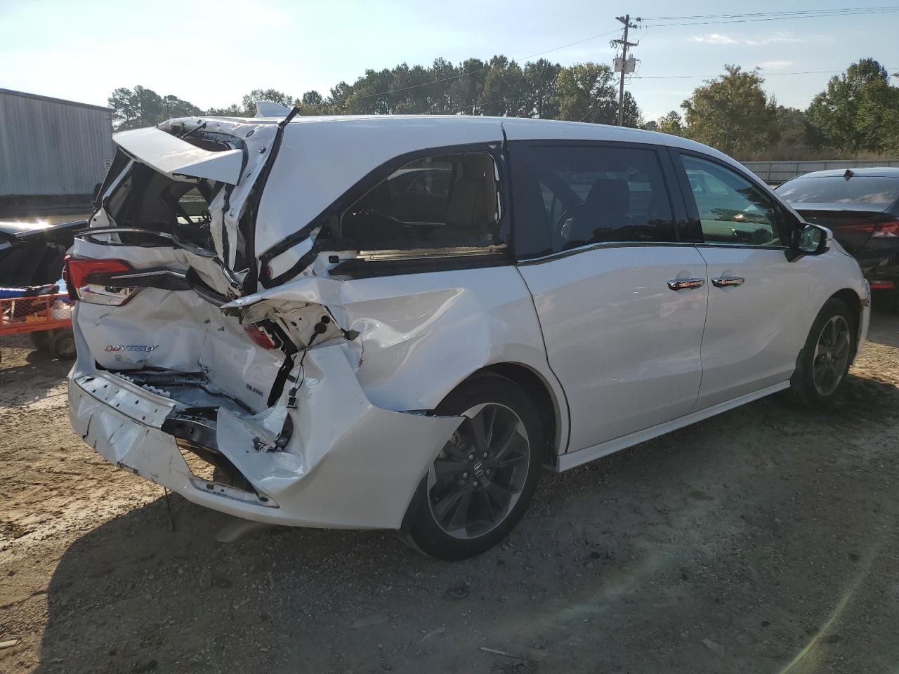2024 HONDA ODYSSEY ELITE photo 3