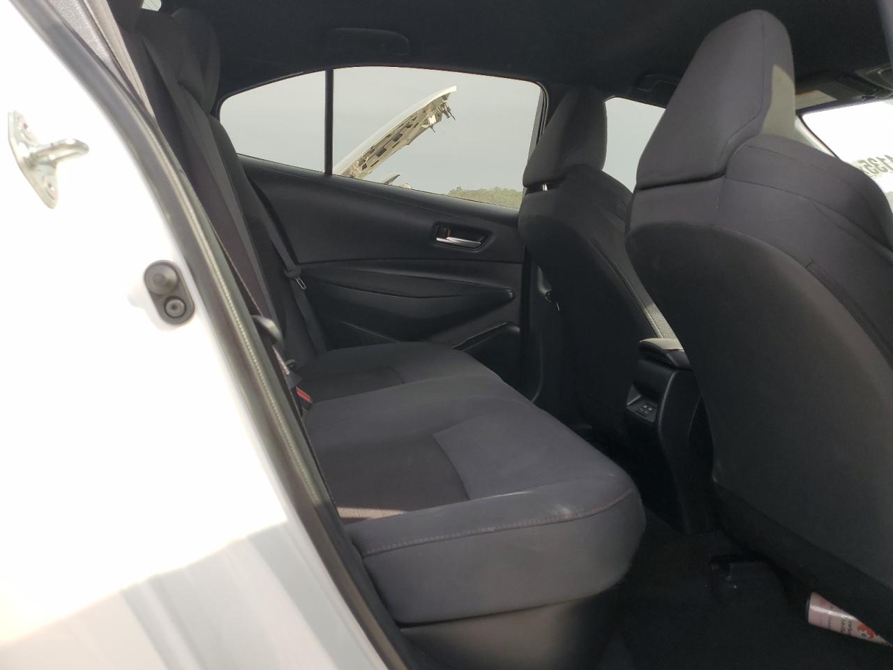 2025 TOYOTA COROLLA LE photo 19