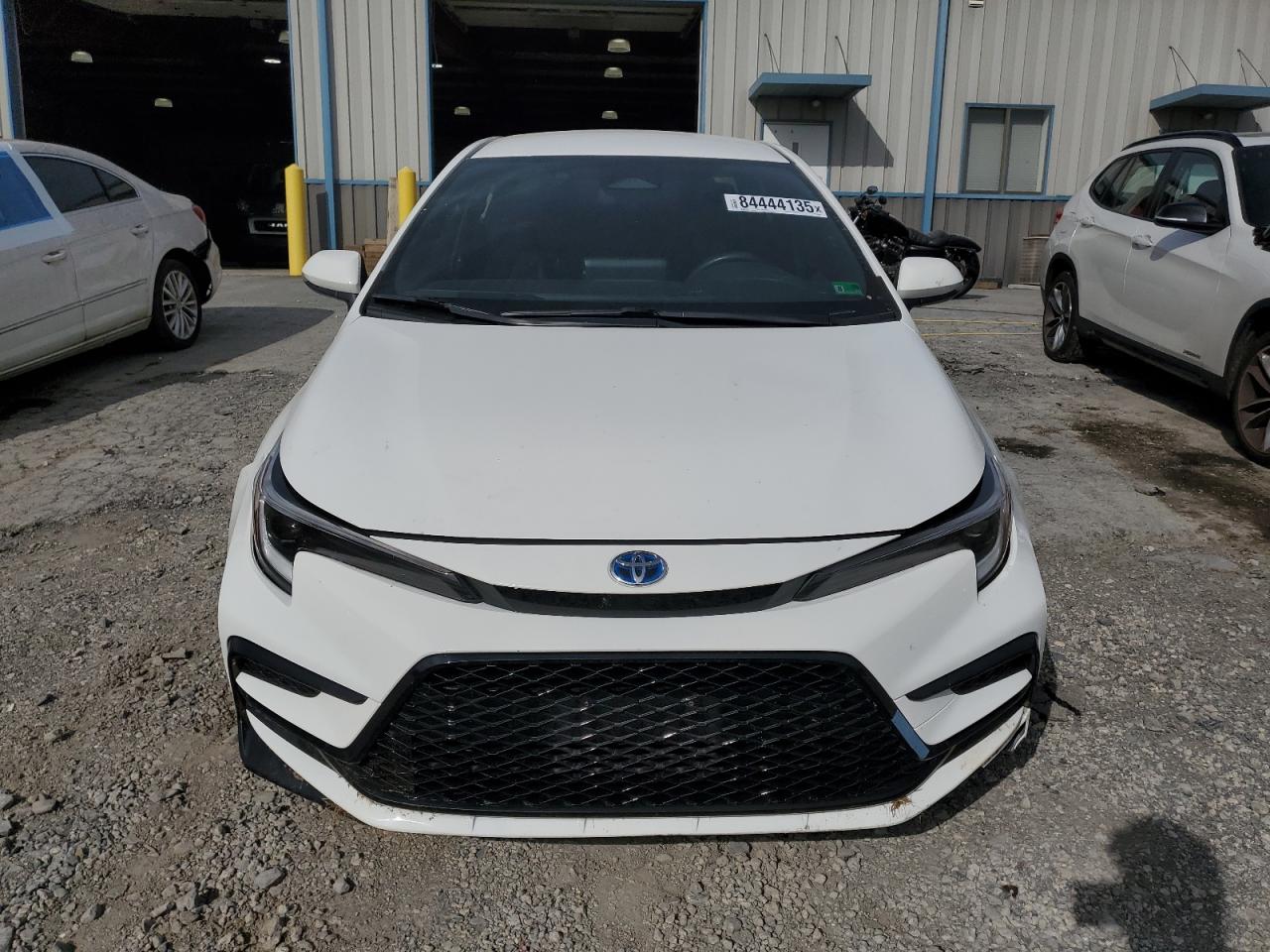 2025 TOYOTA COROLLA LE photo 9