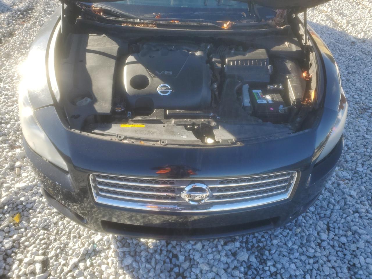 2010 NISSAN MAXIMA S photo 21
