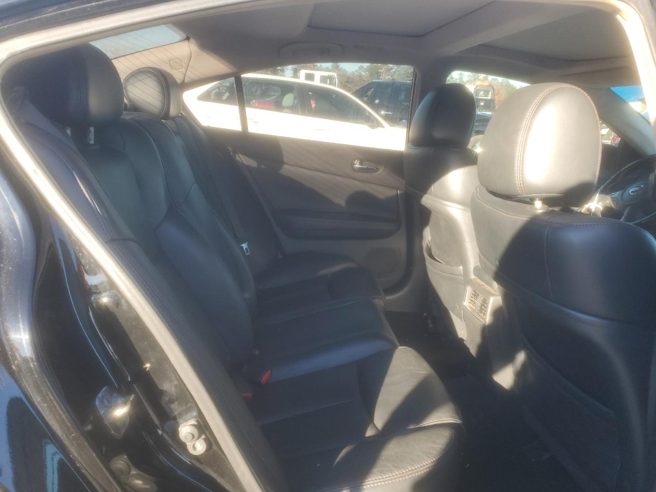 2010 NISSAN MAXIMA S photo 19