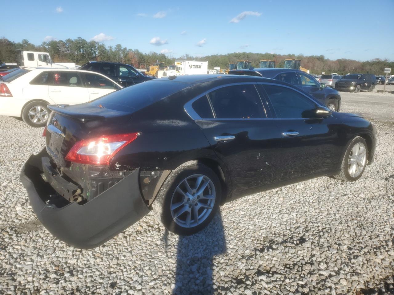 2010 NISSAN MAXIMA S photo 5