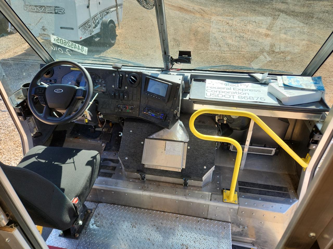2023 FORD F59 photo 8