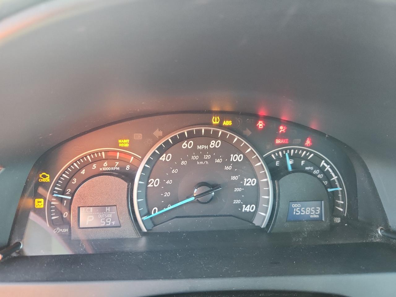 2012 TOYOTA CAMRY LE photo 17