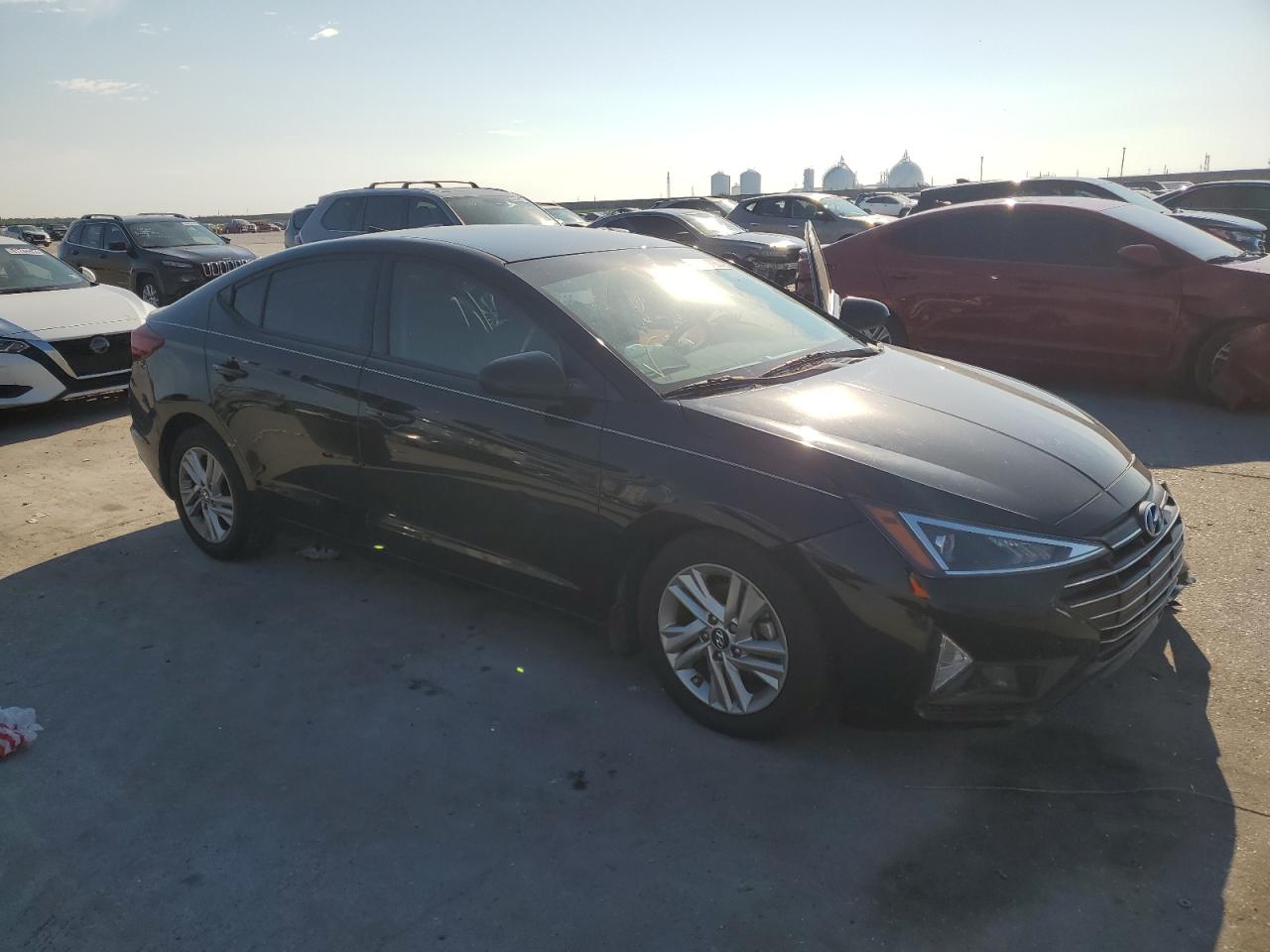 2019 HYUNDAI ELANTRA SEL photo 4