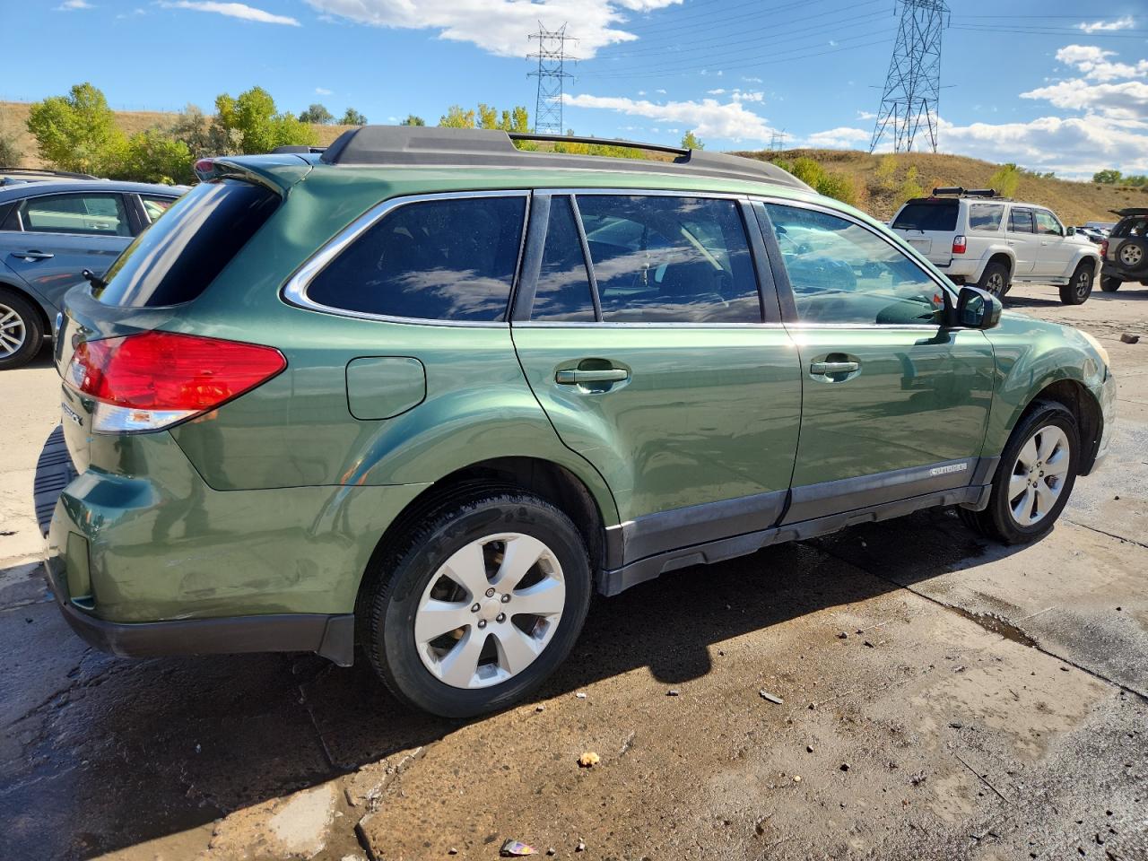 2012 SUBARU OUTBACK 2.5I PREMIUM photo 3