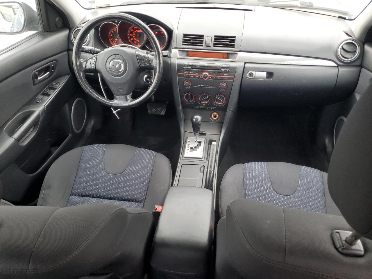 2006 MAZDA 3 photo 8