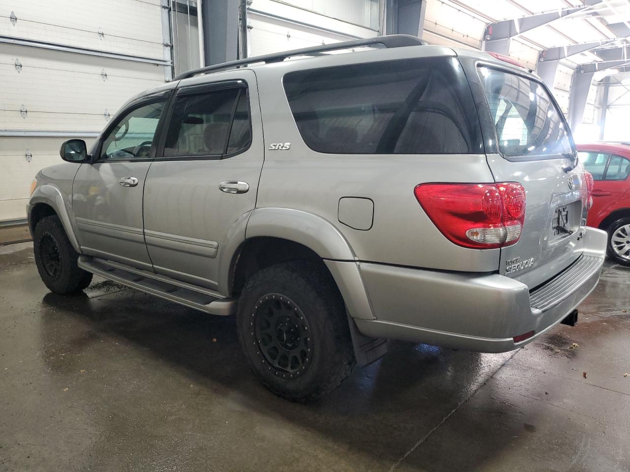 2007 TOYOTA SEQUOIA SR5 photo 2