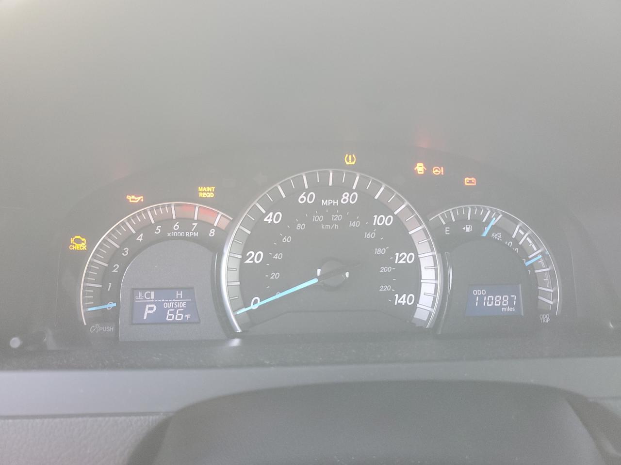 2014 TOYOTA CAMRY L photo 9