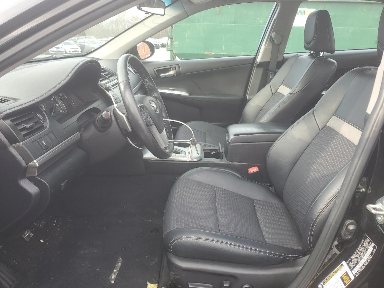 2014 TOYOTA CAMRY L photo 7