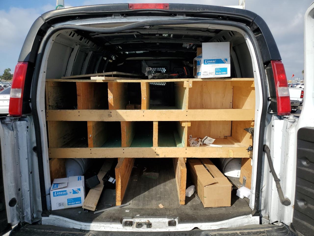 2023 CHEVROLET EXPRESS G3500 photo 28