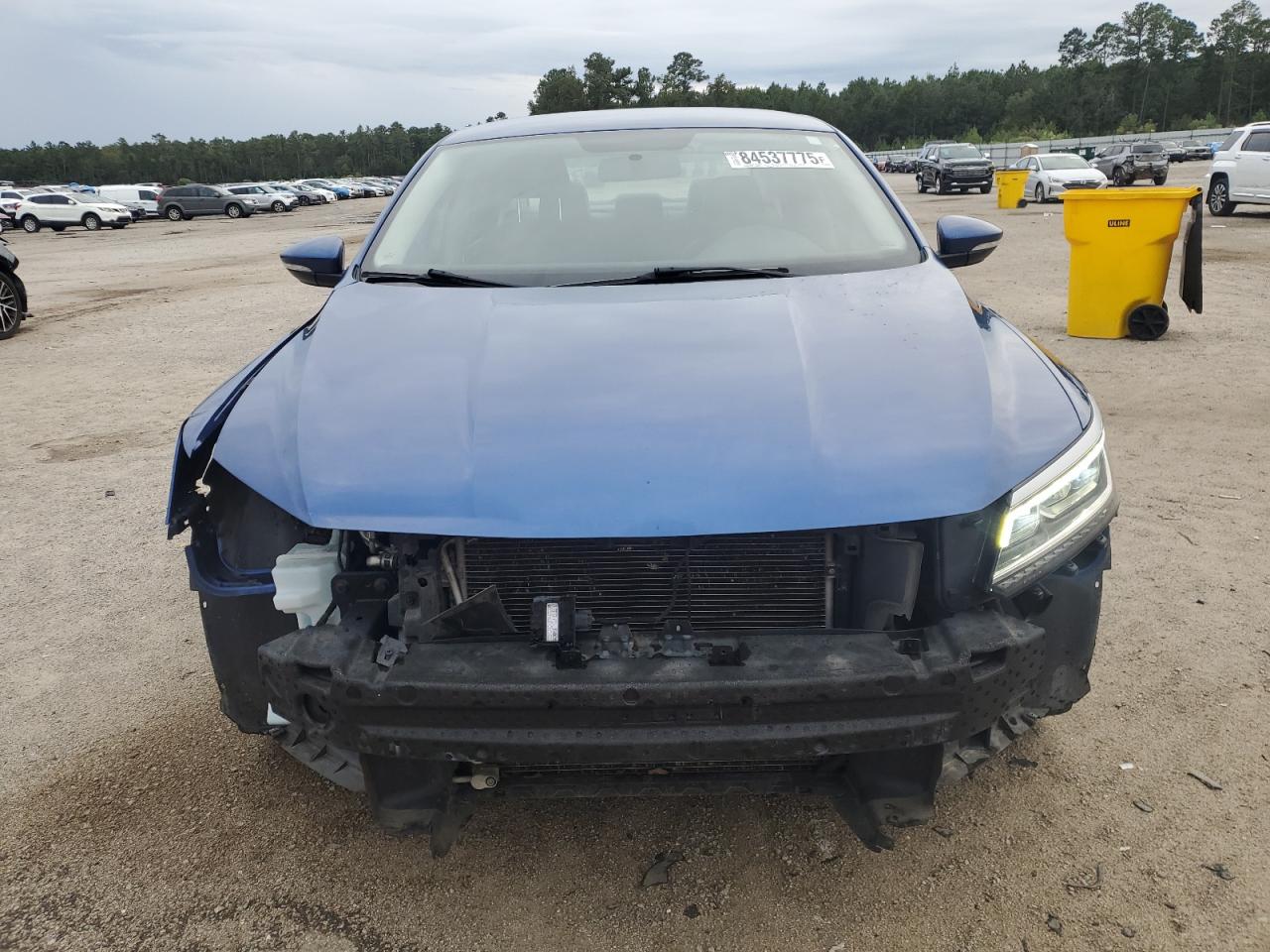 2017 VOLKSWAGEN PASSAT R-LINE photo 5