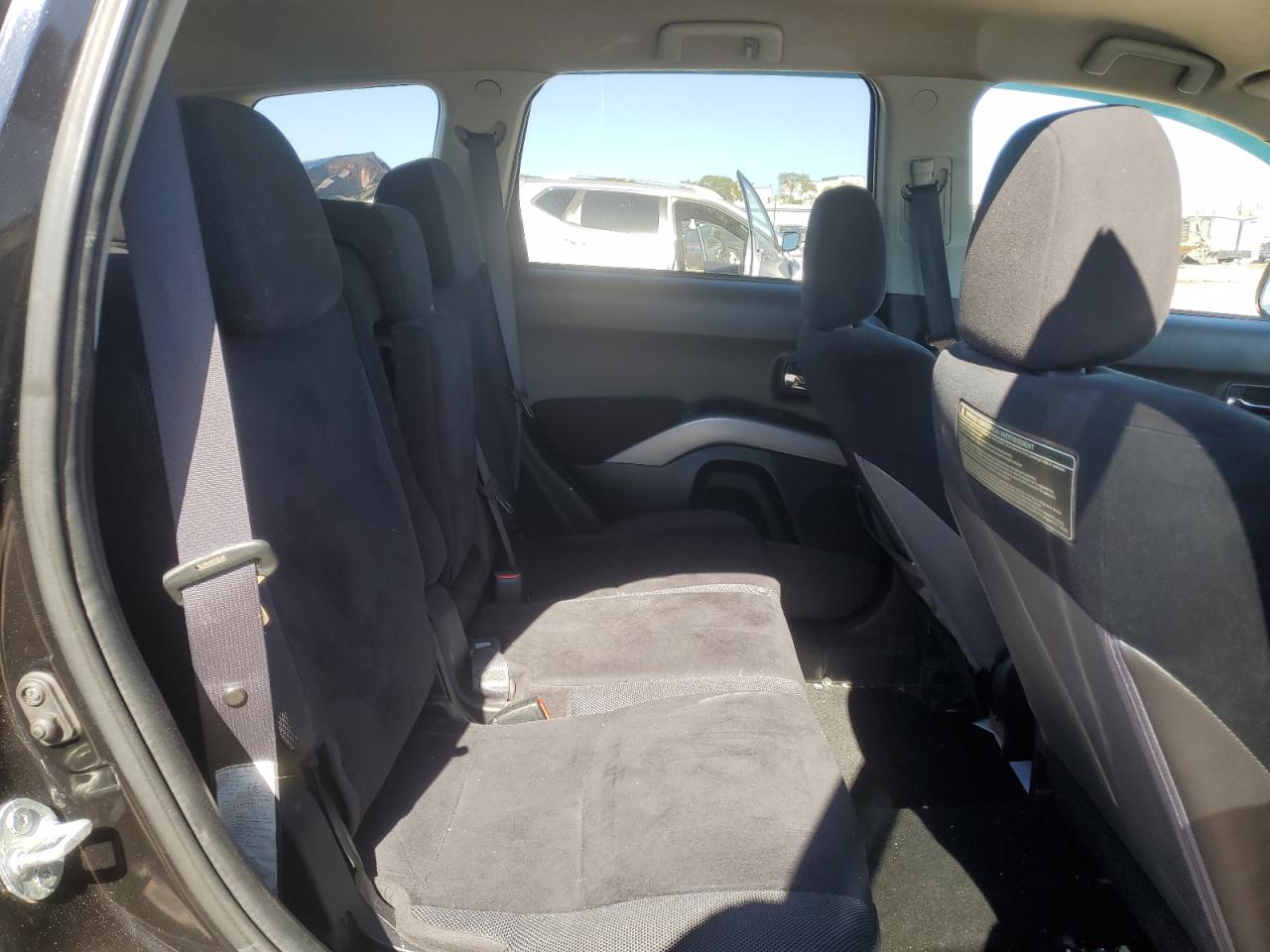 2009 MITSUBISHI OUTLANDER ES photo 31