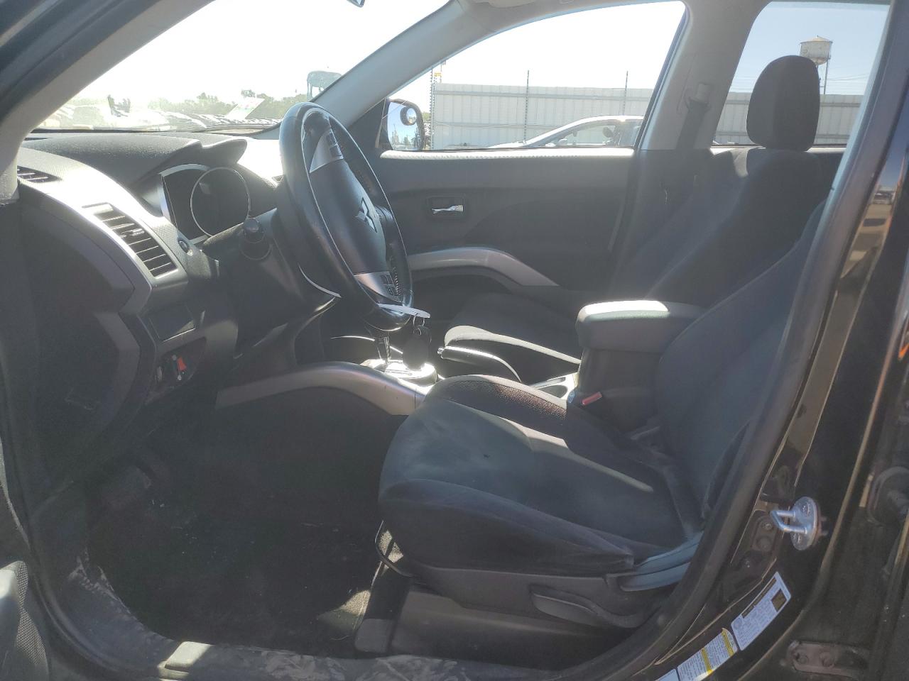 2009 MITSUBISHI OUTLANDER ES photo 19