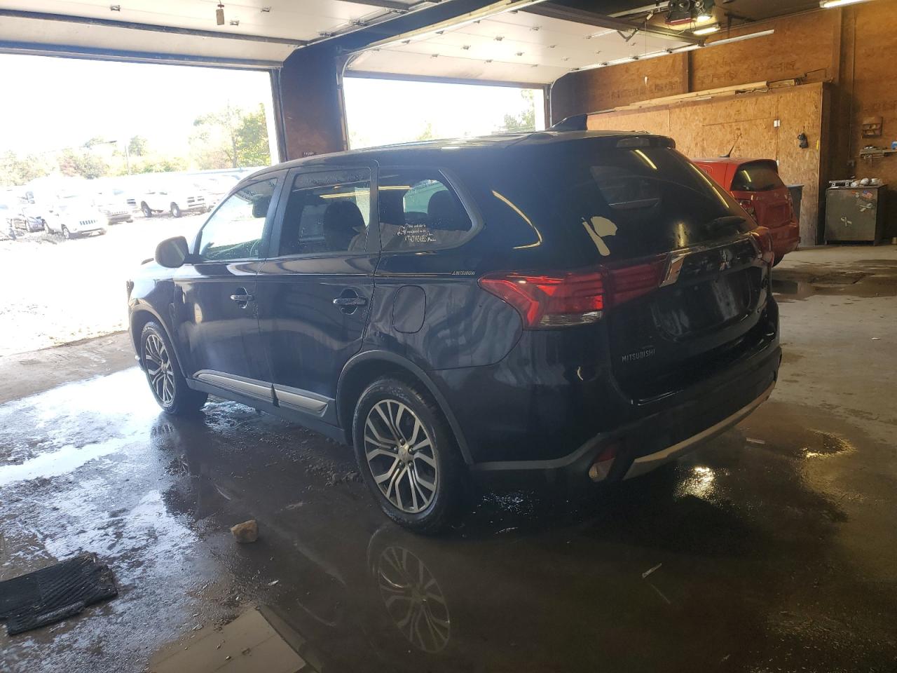 2018 MITSUBISHI OUTLANDER SE photo 3