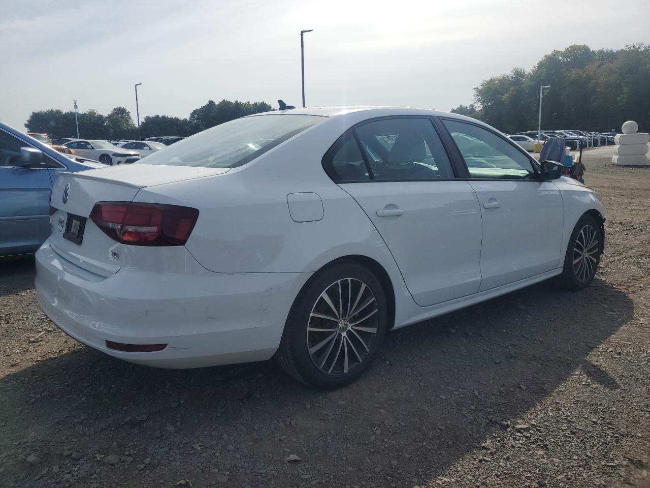 2017 VOLKSWAGEN JETTA SPORT photo 7