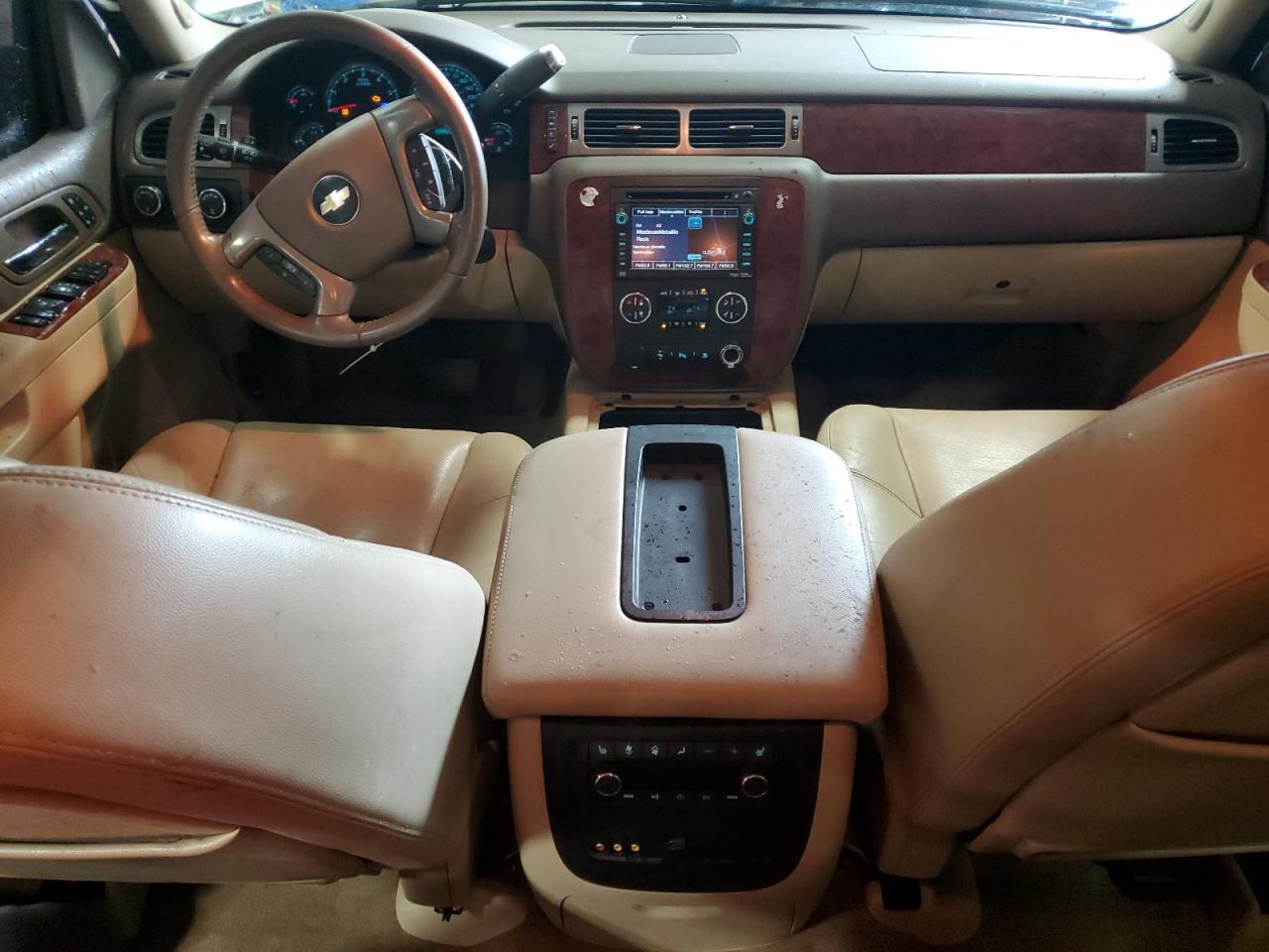 2011 CHEVROLET TAHOE K1500 LTZ photo 8
