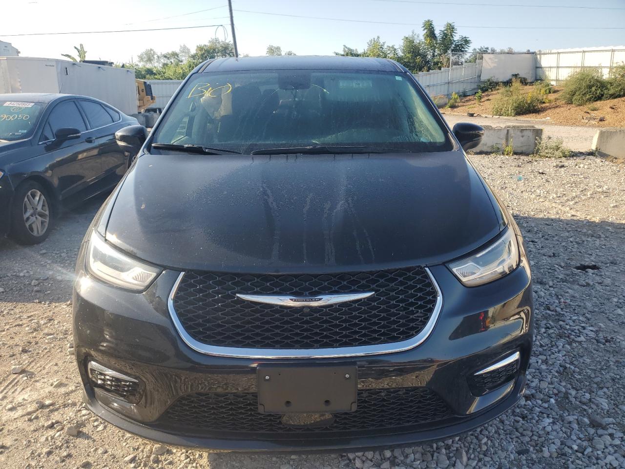 2023 CHRYSLER PACIFICA TOURING L photo 9