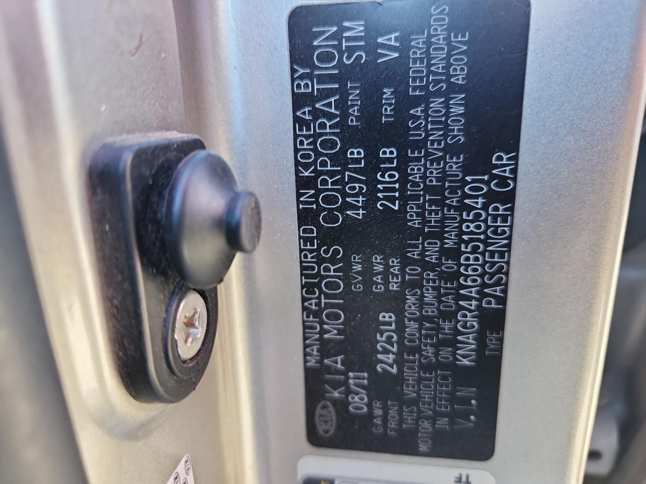 2011 KIA OPTIMA photo 37