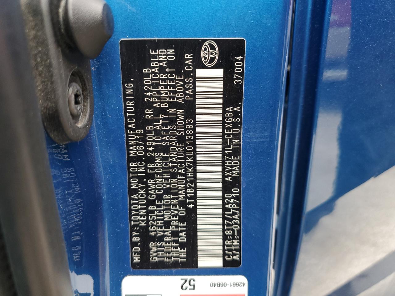 2019 TOYOTA CAMRY HYBRID photo 13