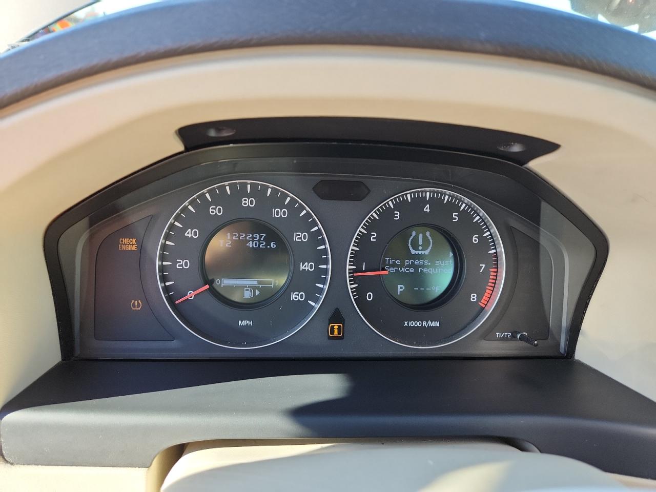 2008 VOLVO XC70 photo 25