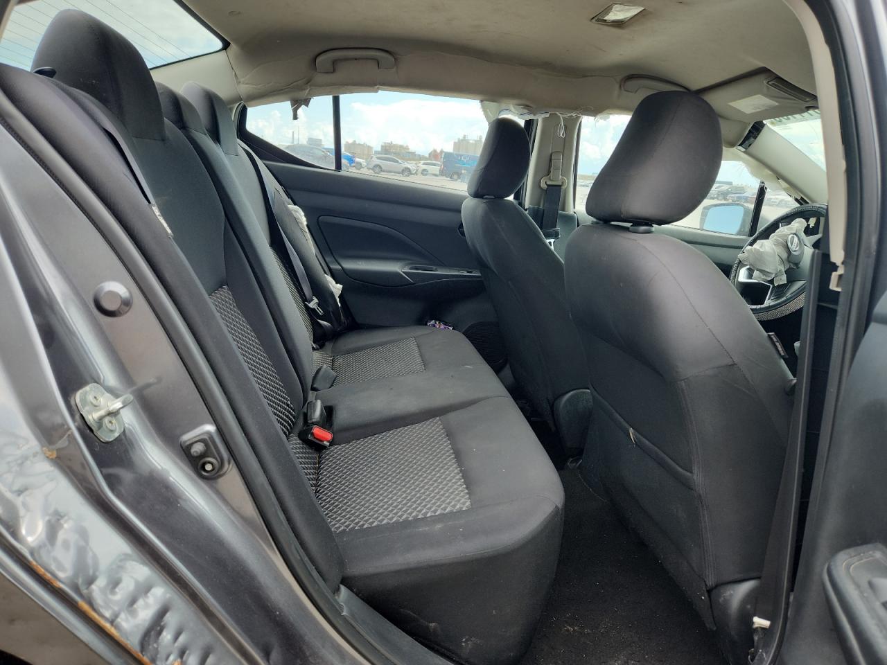2020 NISSAN VERSA S photo 19