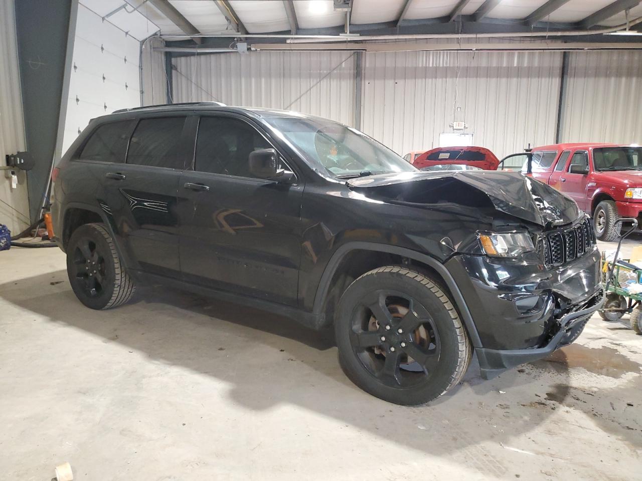 2019 JEEP GRAND CHEROKEE LAREDO photo 7