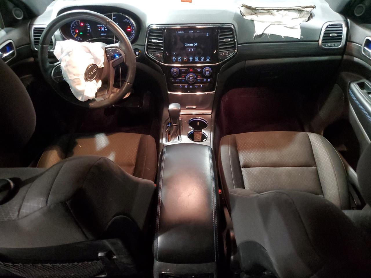 2019 JEEP GRAND CHEROKEE LAREDO photo 15