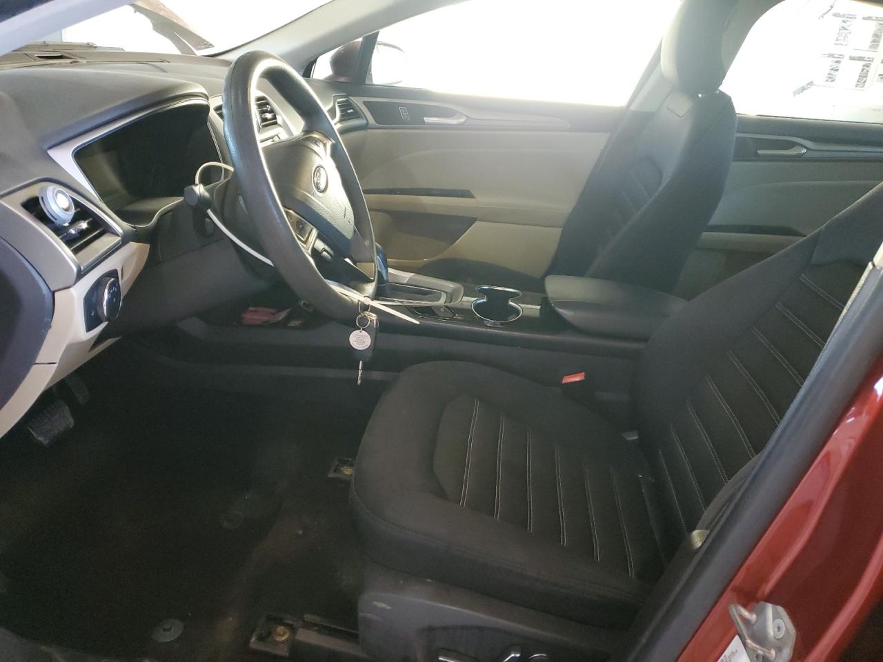 2014 FORD FUSION SE photo 13