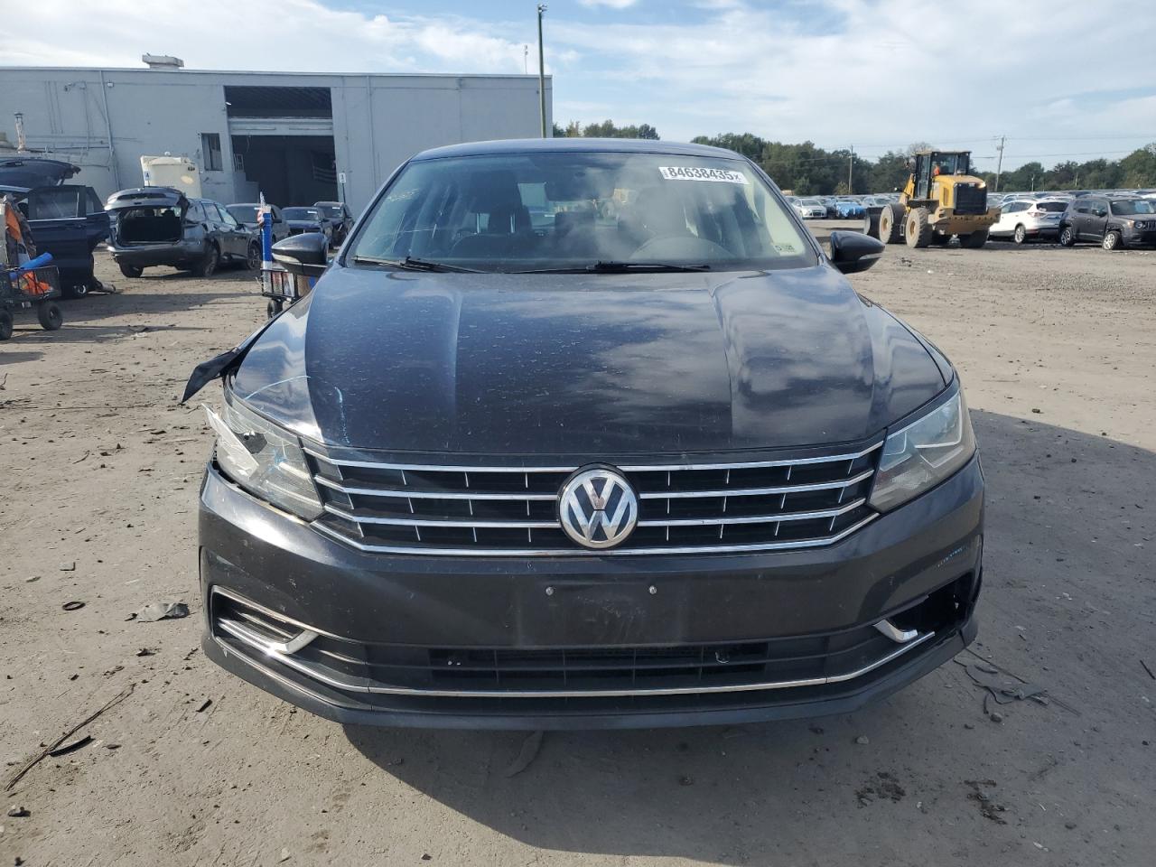 2018 VOLKSWAGEN PASSAT S photo 13