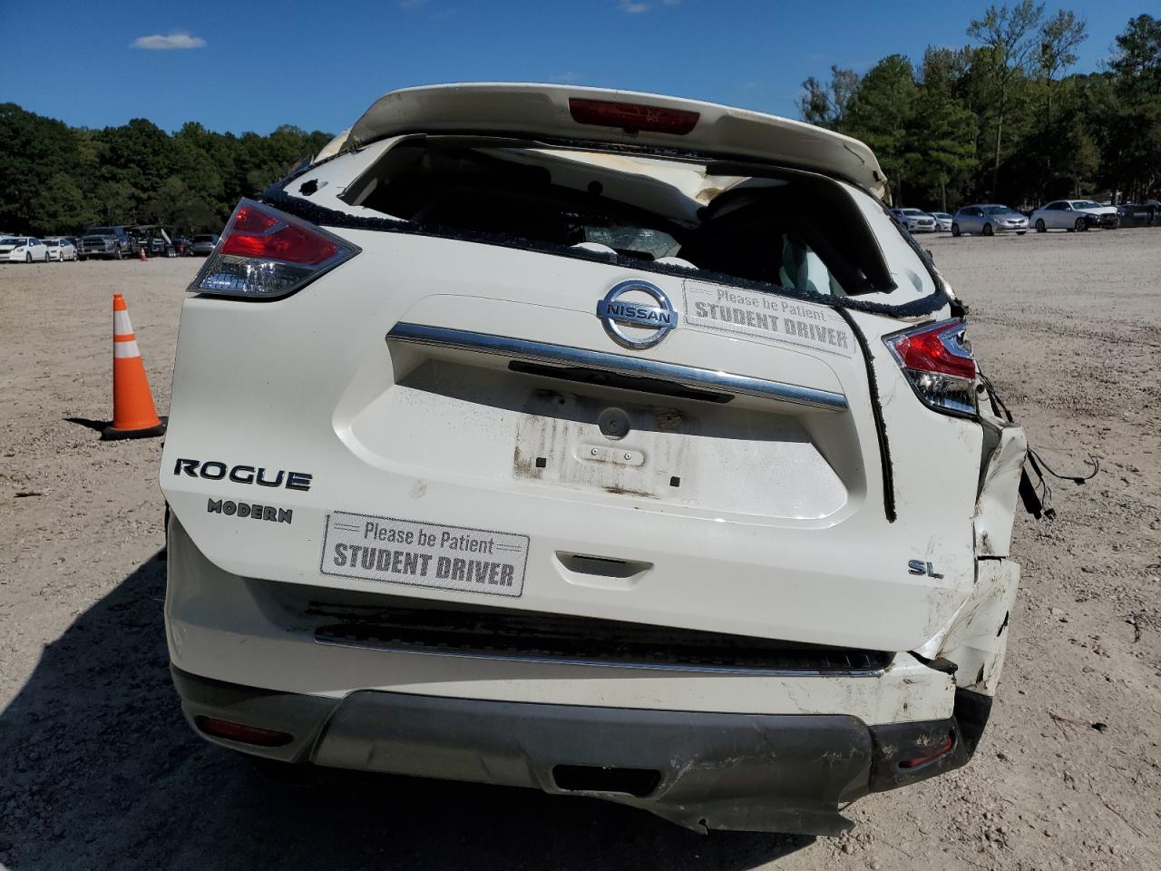 2016 NISSAN ROGUE S photo 6