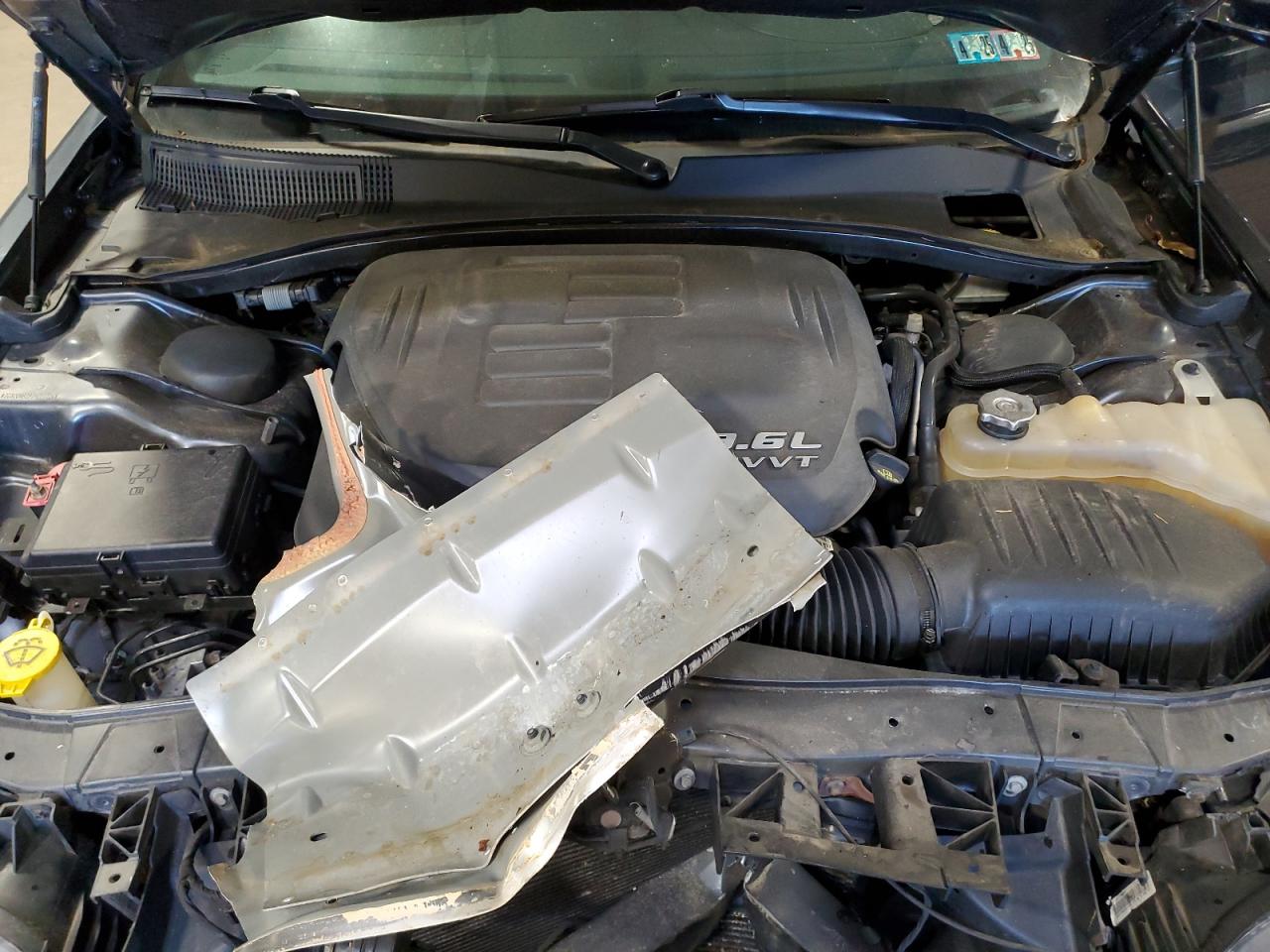 2018 CHRYSLER 300 S photo 21