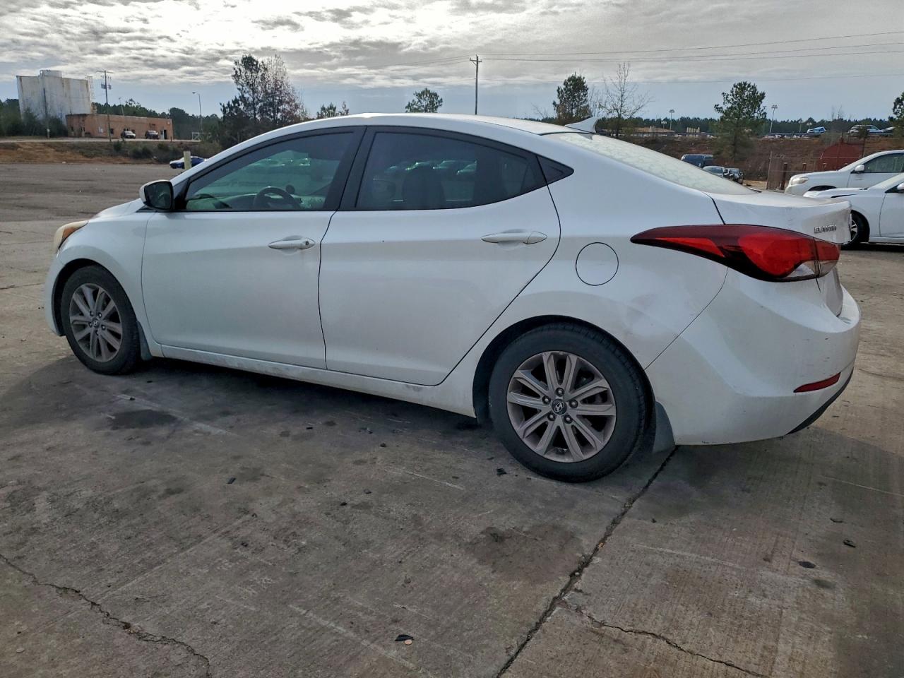 2014 HYUNDAI ELANTRA SE photo 4