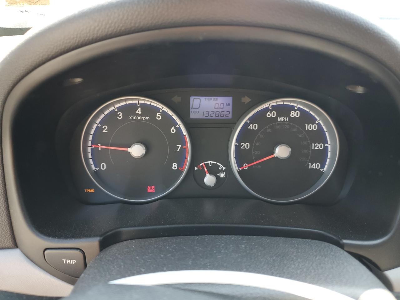 2010 HYUNDAI ACCENT GLS photo 17