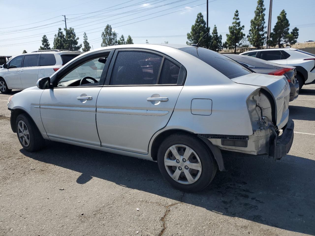 2010 HYUNDAI ACCENT GLS photo 3