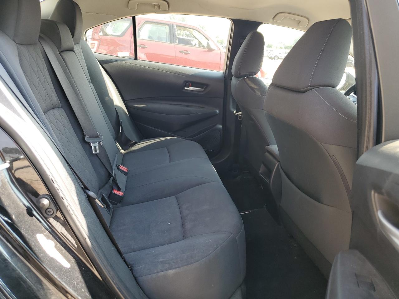 2020 TOYOTA COROLLA LE photo 10