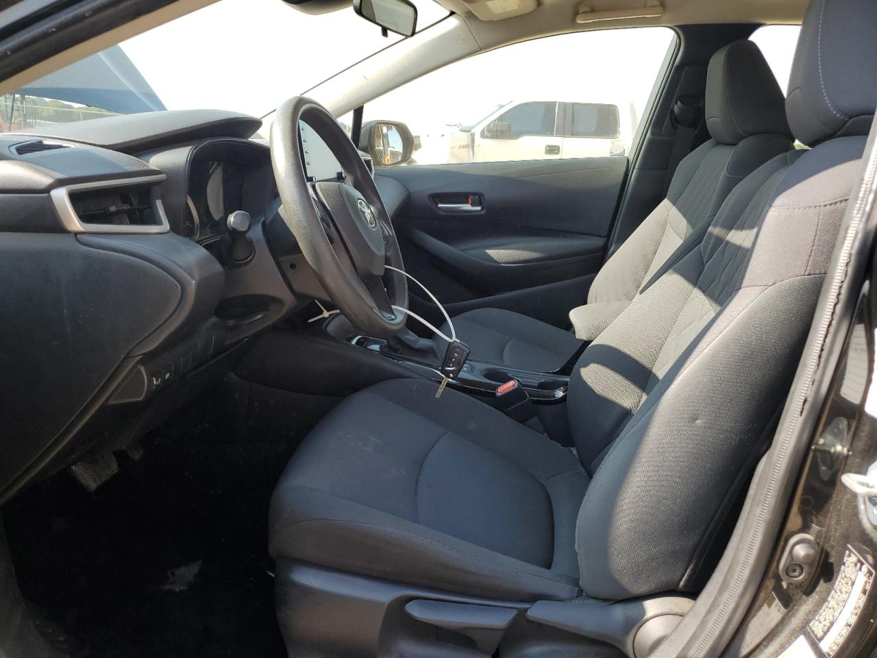 2020 TOYOTA COROLLA LE photo 7