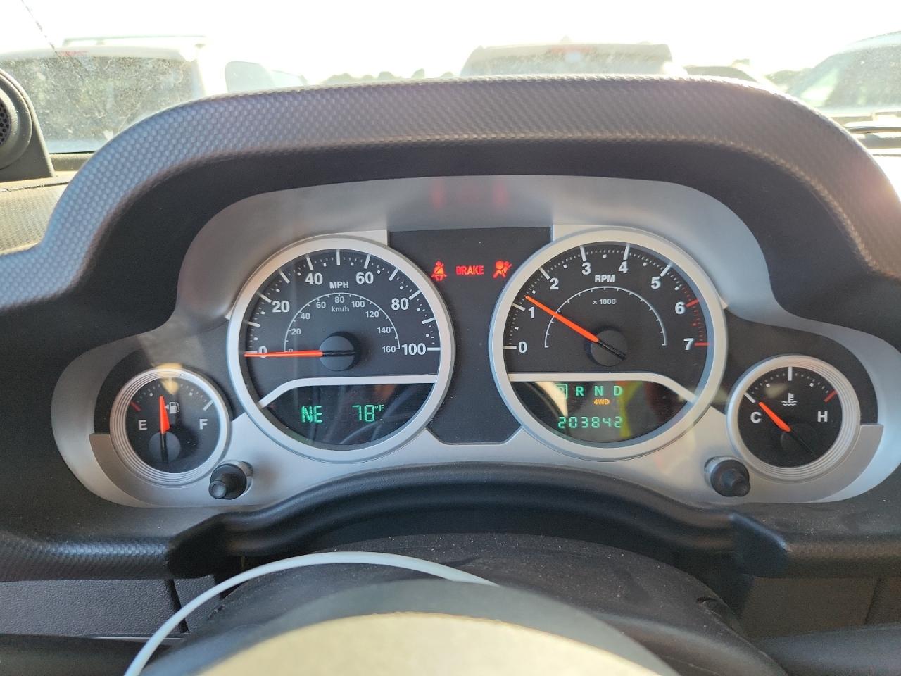 2010 JEEP WRANGLER UNLIMITED SPORT photo 9