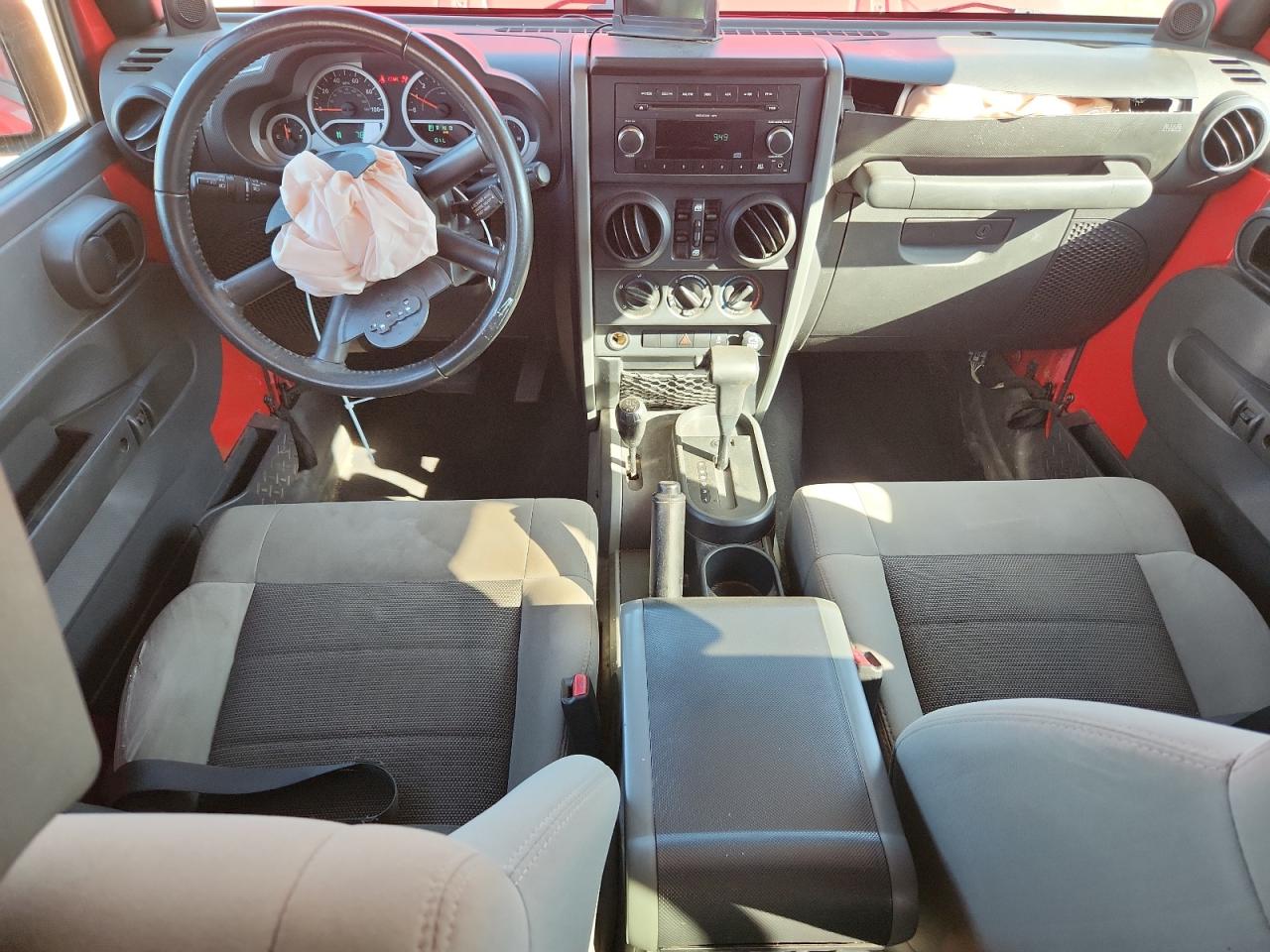 2010 JEEP WRANGLER UNLIMITED SPORT photo 8