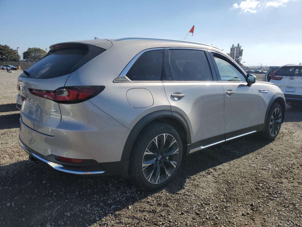 2024 MAZDA CX-90 PREMIUM PLUS photo 3