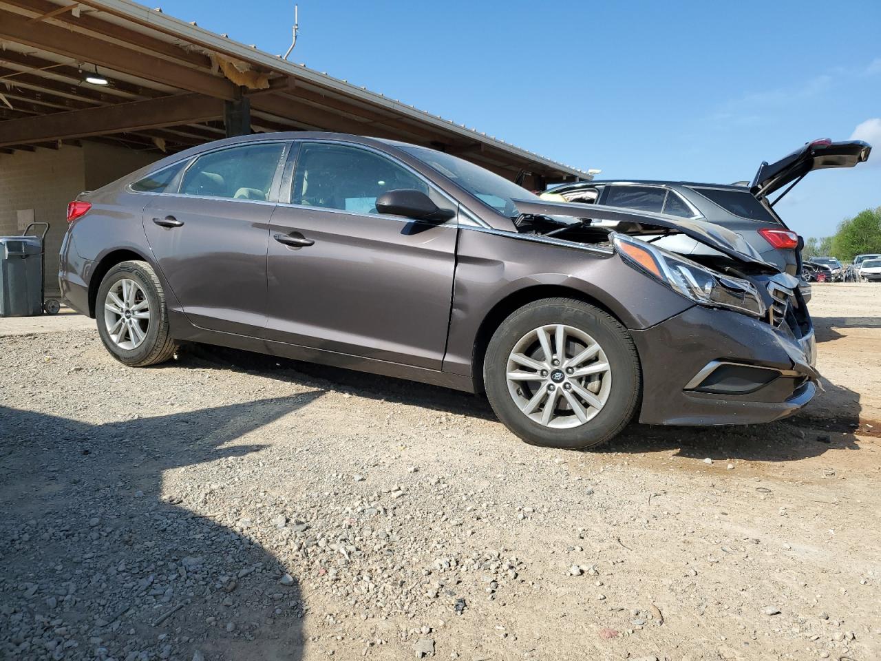 2017 HYUNDAI SONATA SE photo 4