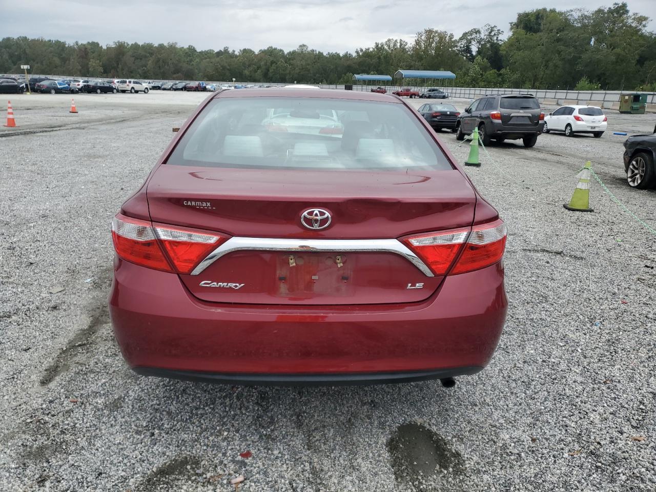2017 TOYOTA CAMRY LE photo 6