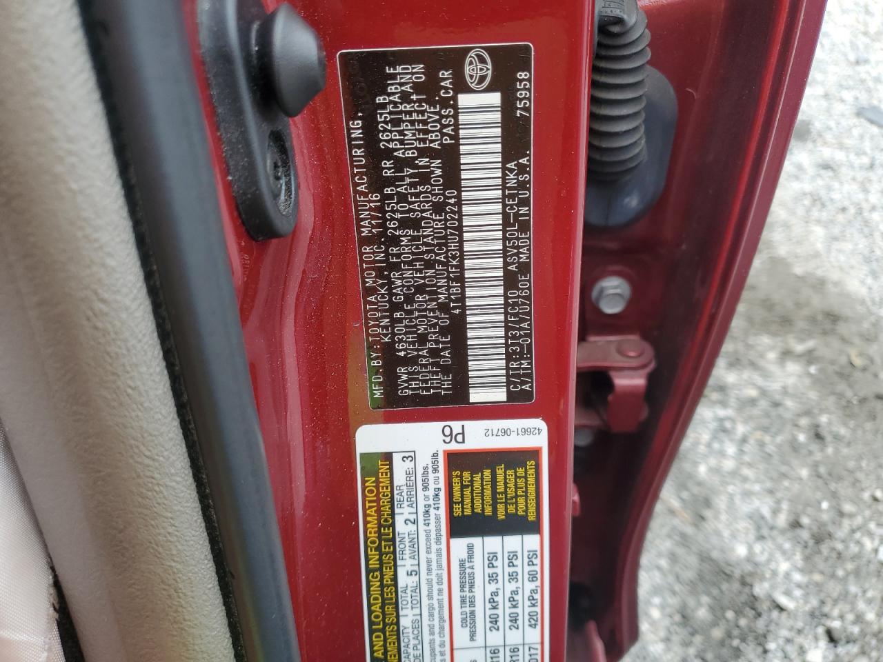 2017 TOYOTA CAMRY LE photo 13