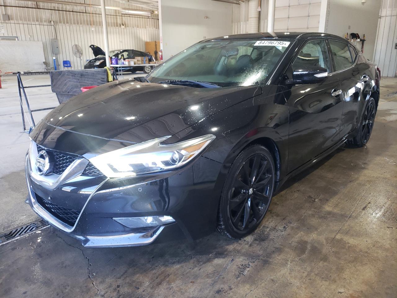 2017 NISSAN MAXIMA