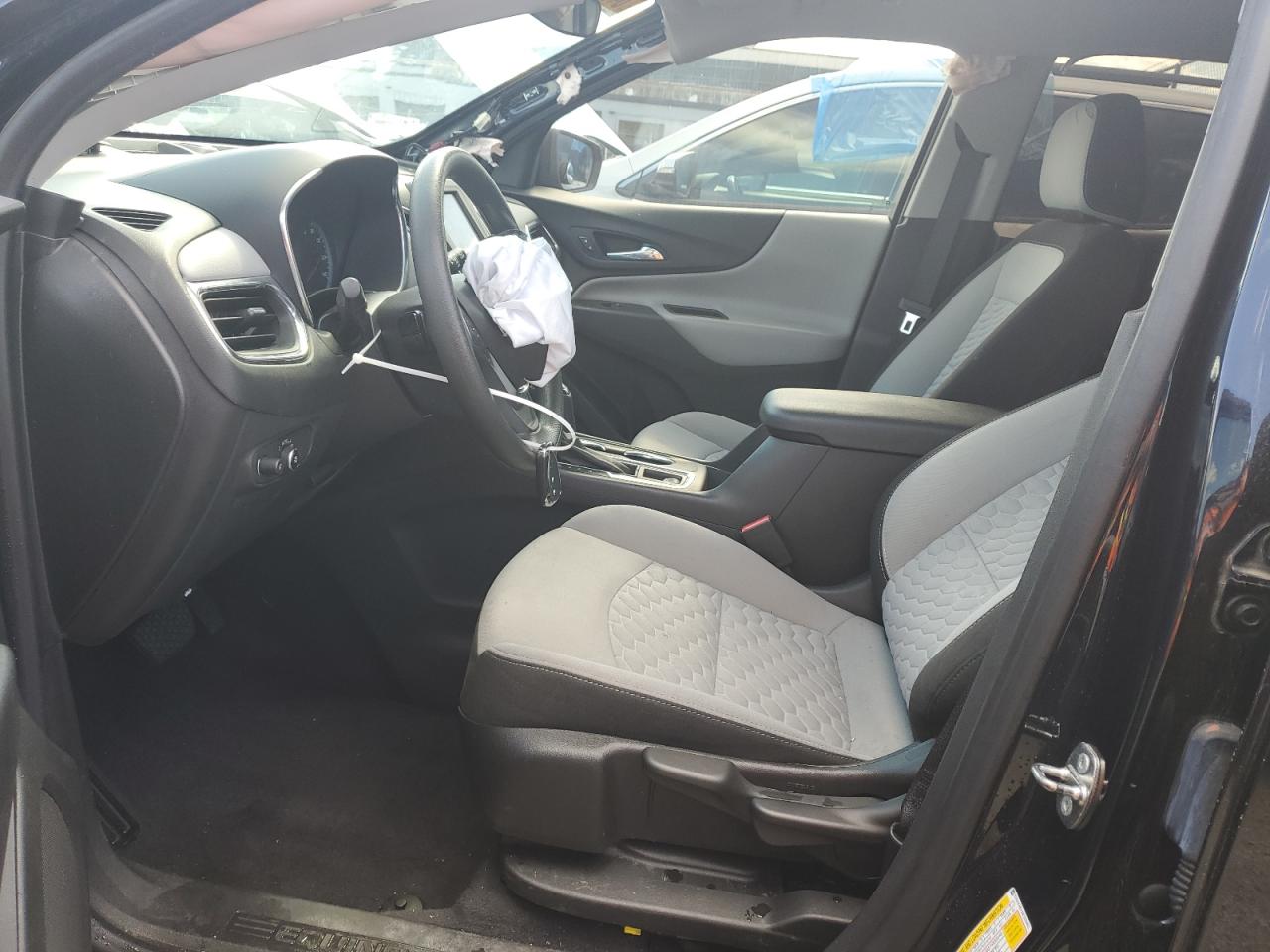 2021 CHEVROLET EQUINOX LS photo 13
