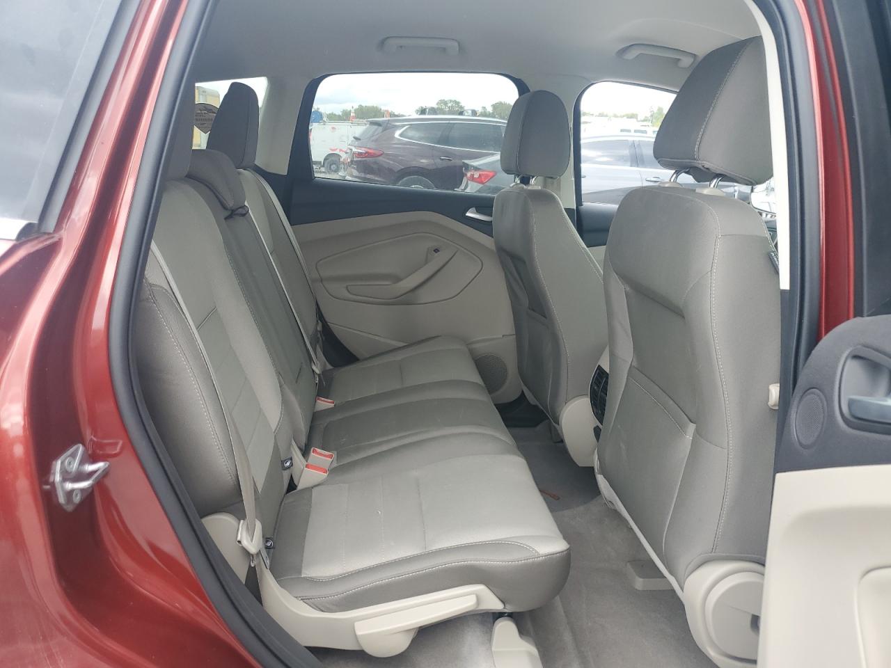 2015 FORD ESCAPE SE photo 21